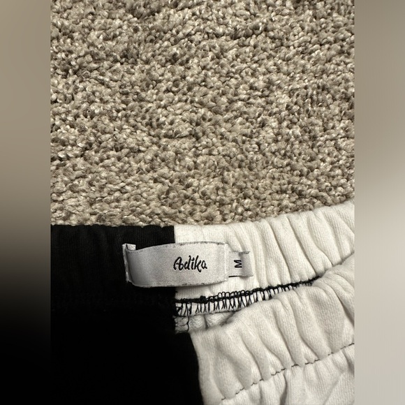 🤍 Adika Black and White Sweatpants 🤍 - Picture 3 of 4